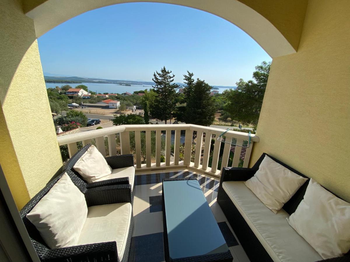 Apartments Villa Lora Kraj  Kültér fotó