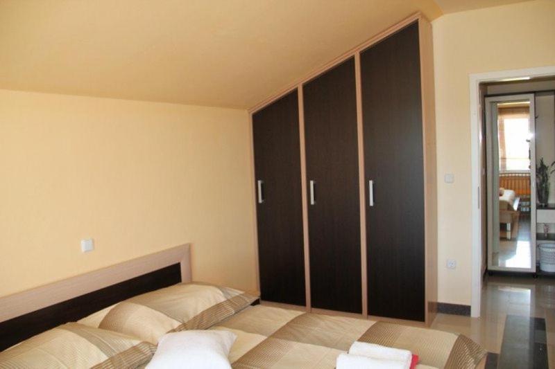 Apartments Villa Lora Kraj  Kültér fotó