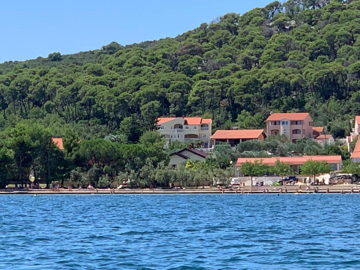 Apartments Villa Lora Kraj  Kültér fotó